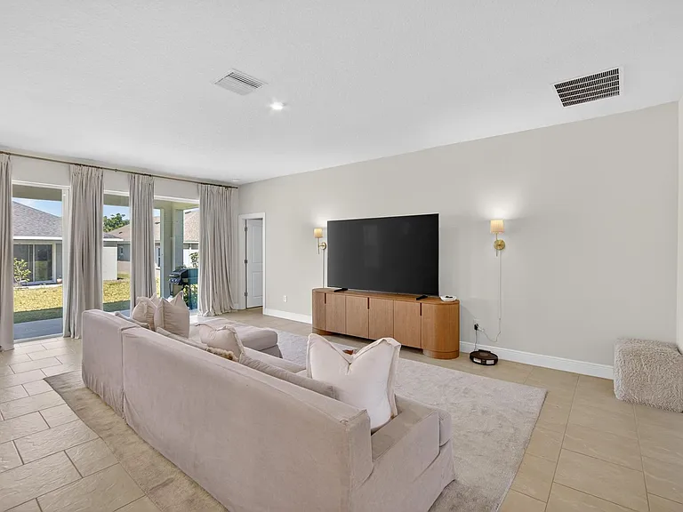 6196 Hidden Branch Dr — Photo 16