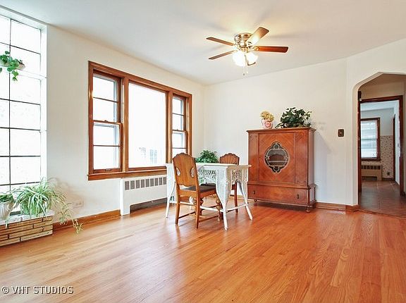 4th image of 7546 W Palatine Ave #1