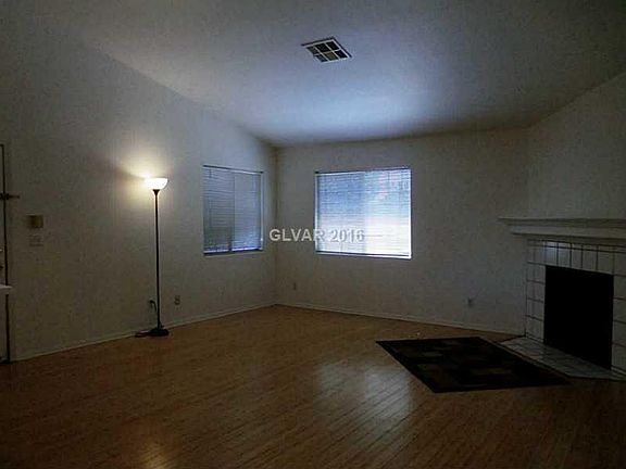 3rd image of 5380 Angler Cir Unit 202