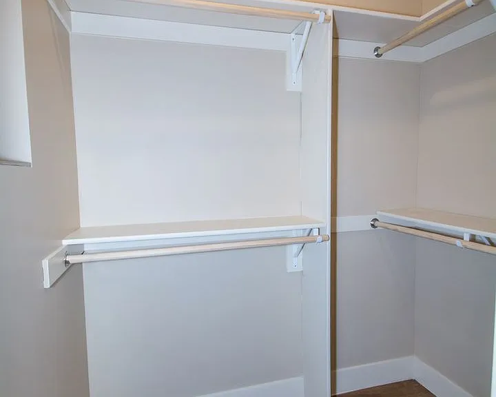 804 Park Ave — Photo 11