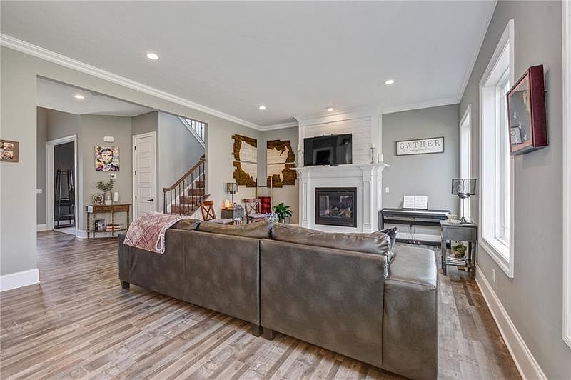 380 Buckingham Dr, PA 15367 MLS 1575769 Zillow