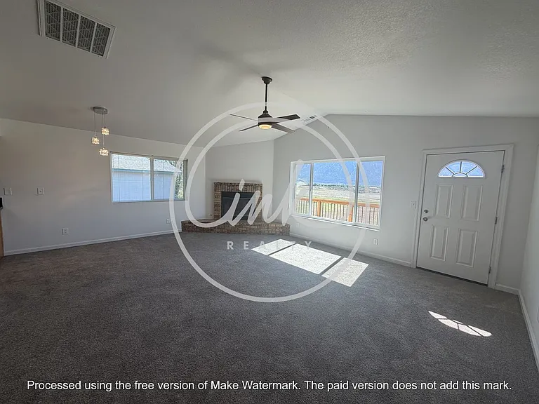 862 Cabernet Ct #A — Photo 2