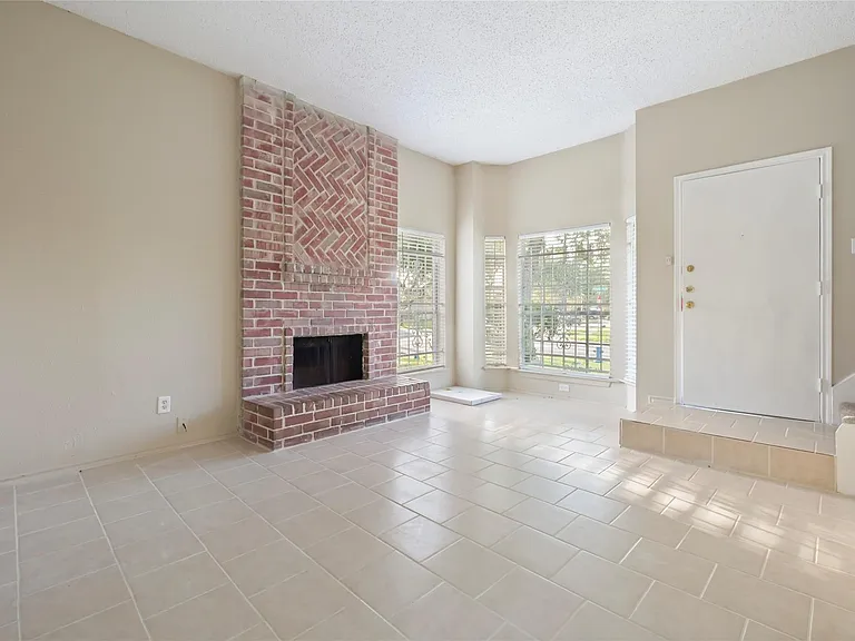 3479 Rockrill Dr — Photo 5