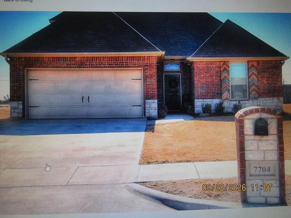 7704 SW Arnold Ct
