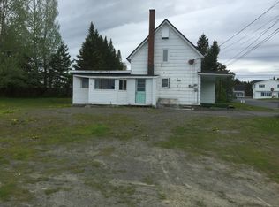 9 Traverse St, Grand Isle, ME 04746