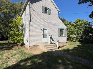 1072 Bellows St, Akron, OH 44301