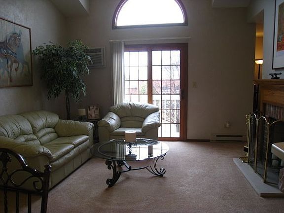 3rd image of 1311 Cunat Ct APT 2D