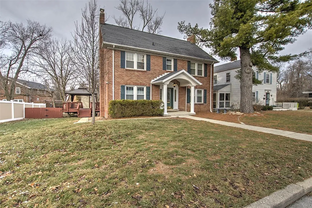 14 Edgewood Ct photo 1