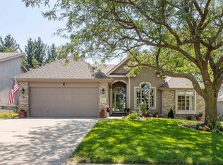 17021 Pierce St, Omaha, NE 68130