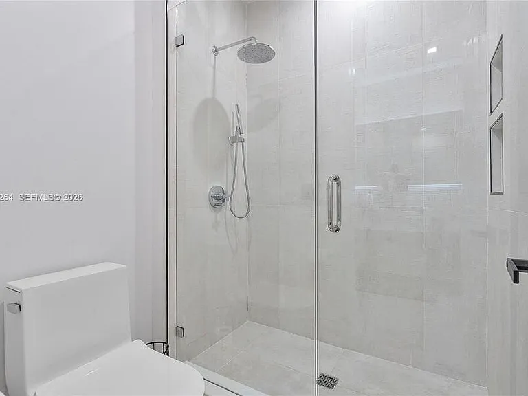 9830 NW 86th Ter — Photo 25