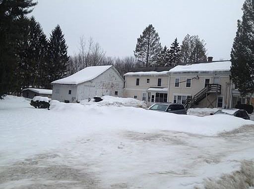 2nd image of 717 Main St