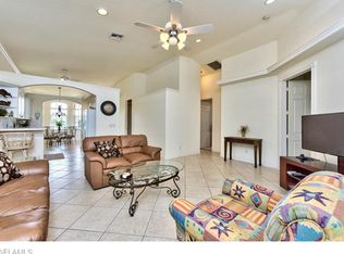 729 107th Ave N, Naples, FL 34108