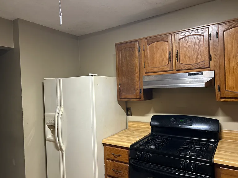5741 Wells Cir — Photo 21