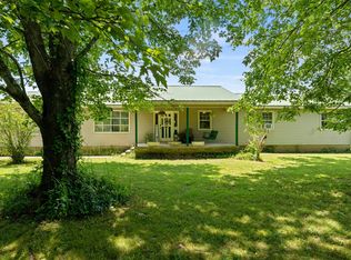 171 Charlie Roberts Rd, Pelham, TN 37366