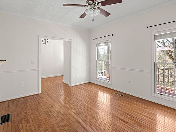 5th image of 15 Moriah Ln