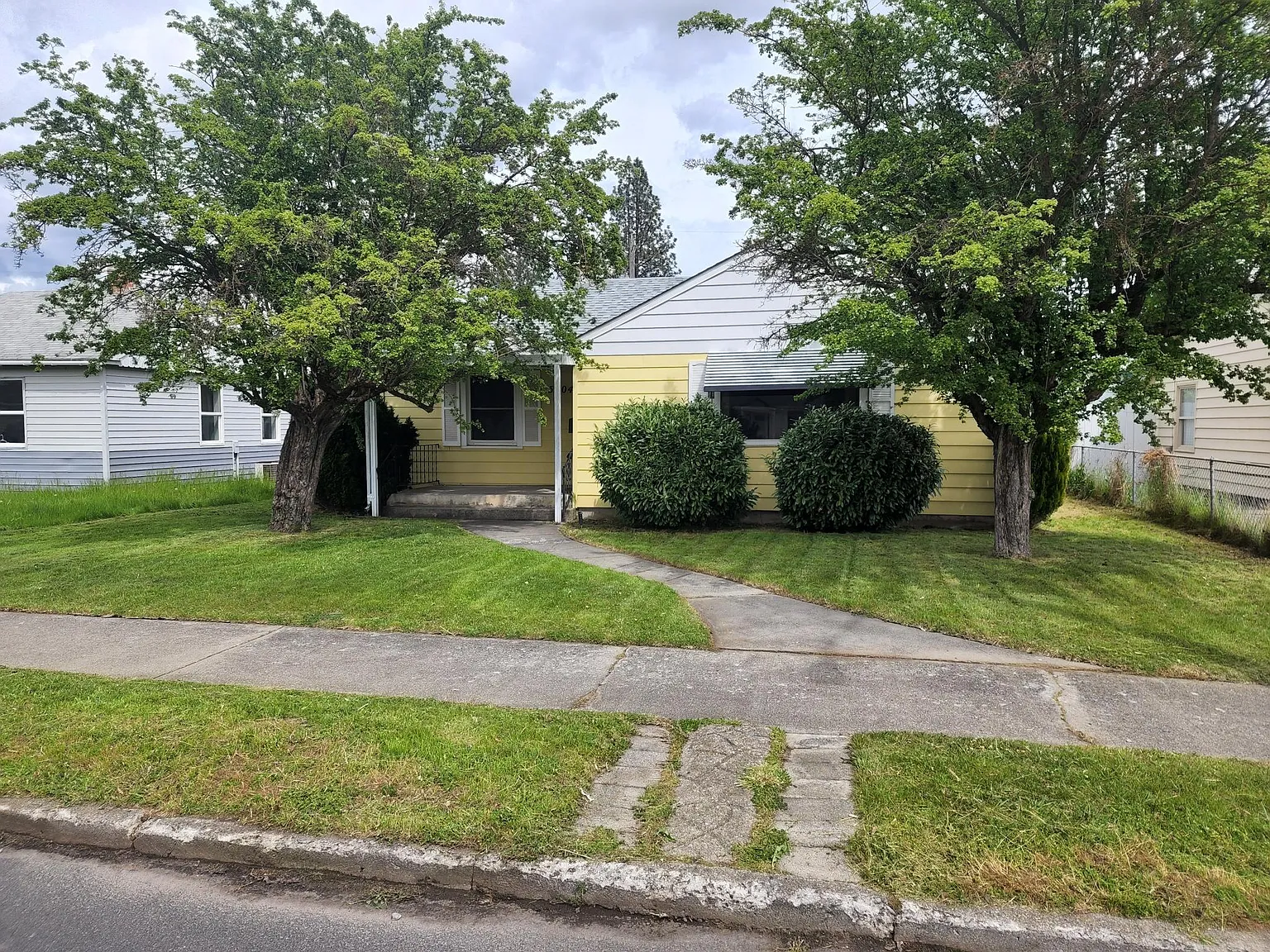 5404 N Hawthorne St — Photo 1