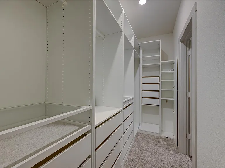 8012 Linda Michelle Ln — Photo 24