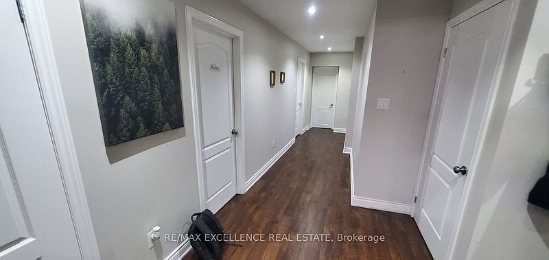Brampton House for rent - 3 Bedrooms — photo 9