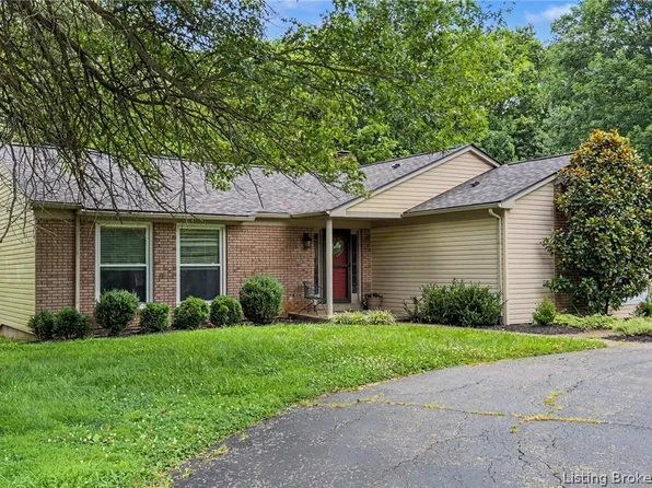 3014 Chimneywood Drive, Floyds Knobs, IN 47119