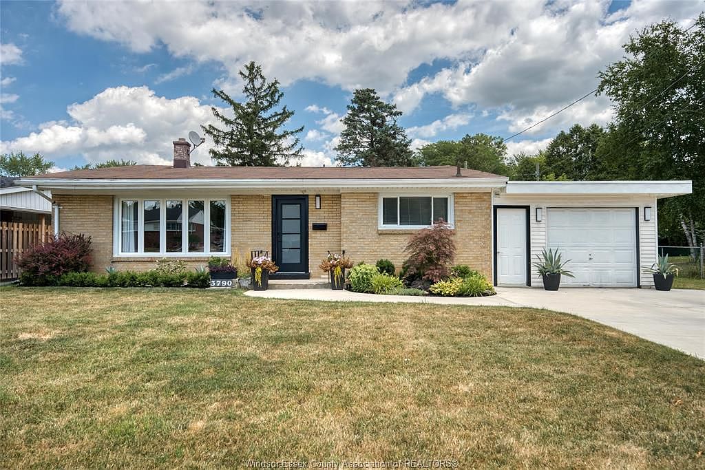 3790 Rockwell Ave, Windsor, ON N9E 2C8 Zillow