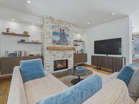 2nd image of 8030 Nicklaus North Blvd #38