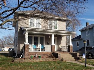 416 W 3rd Ave, Monmouth, IL