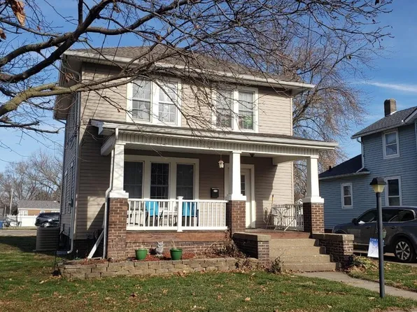 416 W 3rd Ave, Monmouth, IL 61462