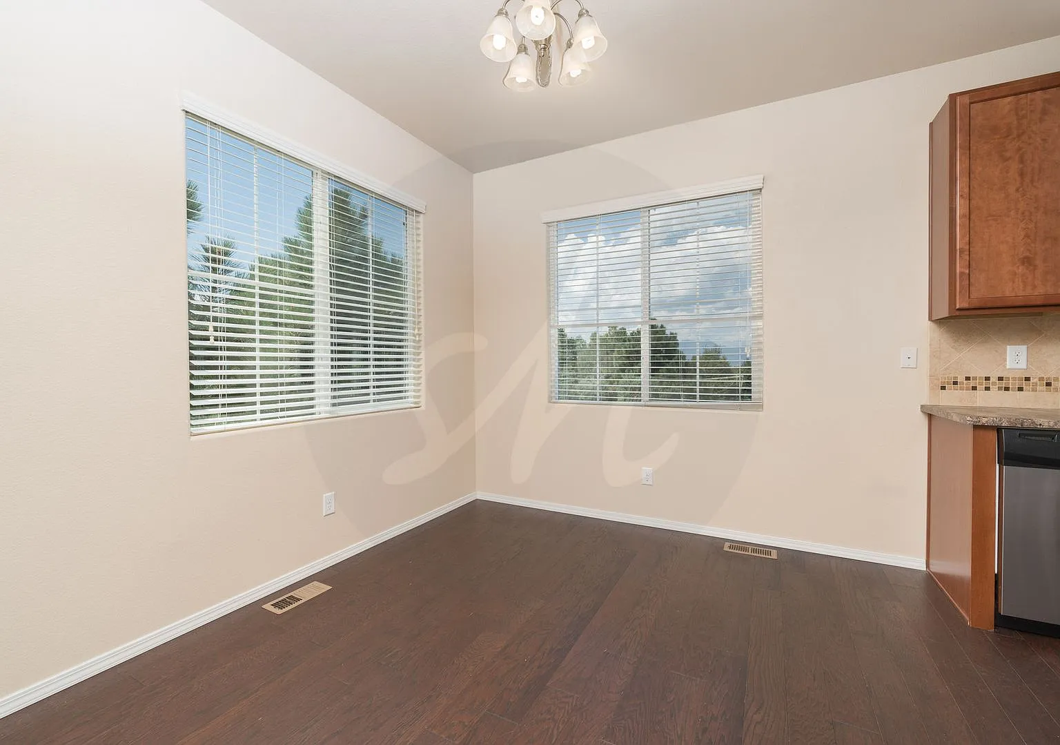 Great Townhome in the Vistas at Norwood — Photo 4