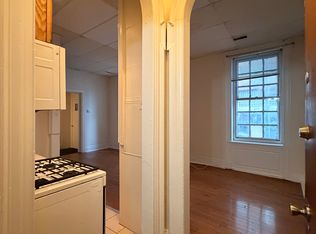 2049 Chestnut St APT 1R, Philadelphia, PA 19103