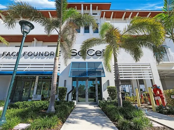 101 8th ST S #301, NAPLES, FL 34102