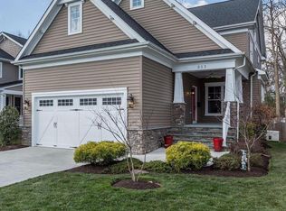 513 Greenwich St, Falls Church, VA 22046
