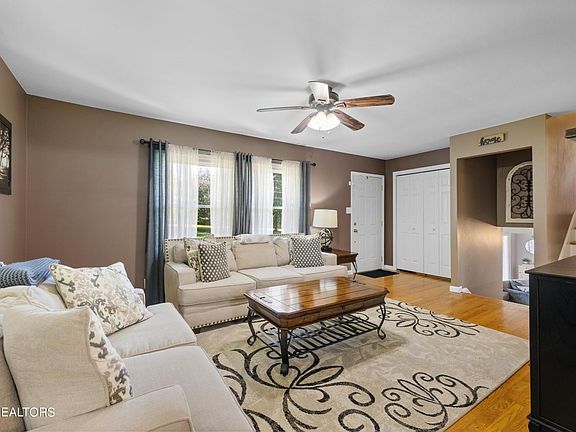5th image of 4913 Malta Rd
