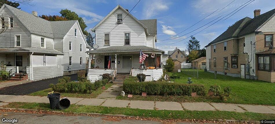 1st image of 111 Jefferson Ave #1