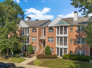 800 Amber Tree Ct APT 202, Gaithersburg, MD 20878