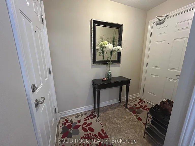 305 Cresthaven Dr #1 — Photo 10