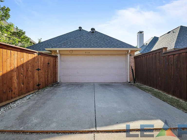 8704 Moss Hill Rd — Photo 24