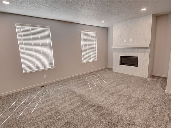 5th image of 4352 Wymont Cir NE