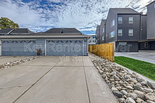 2256 S Dexter St Photo 1