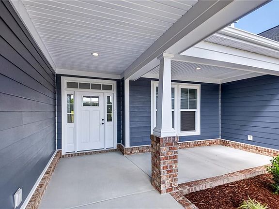 4th image of 4030 Tucker Ln