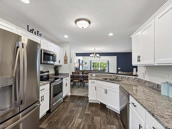 4th image of 29114 Pembrooke Blvd