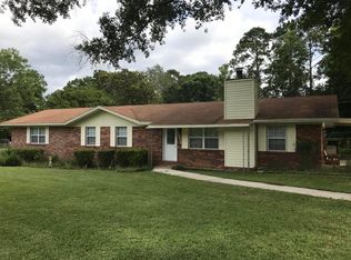 4971 Redwood Dr, Marianna, FL 32446