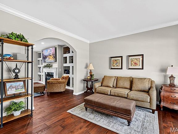 4th image of 414 Gillham Ct
