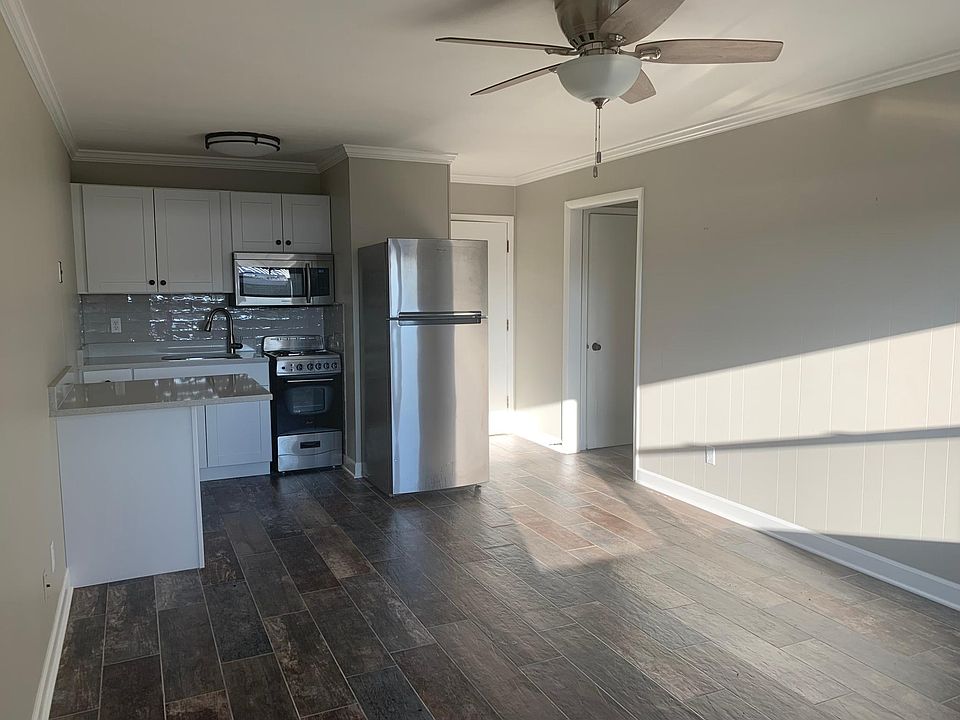 1st image of 564 Estate Ln #22-4