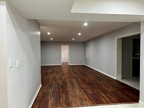 3rd image of 639 Sportsman Ave