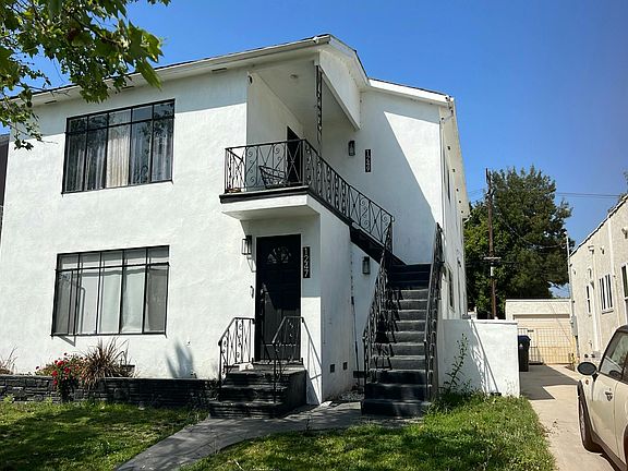 2nd image of 1247-1249 S Sycamore Ave