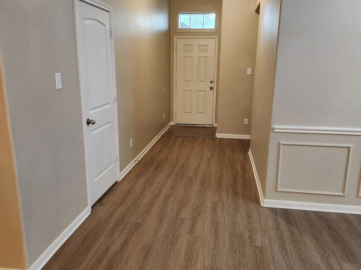 948 Oak Glen Dr — Photo 3