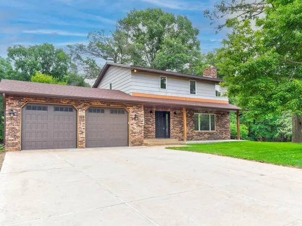 4611 139th Ln NE, Ham Lake, MN 55304