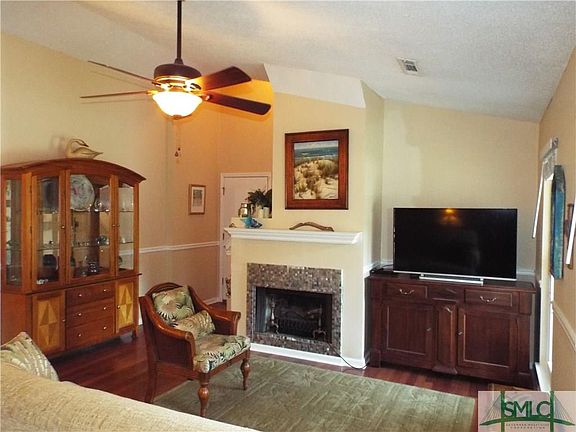 4th image of 125 S Sheftall Cir