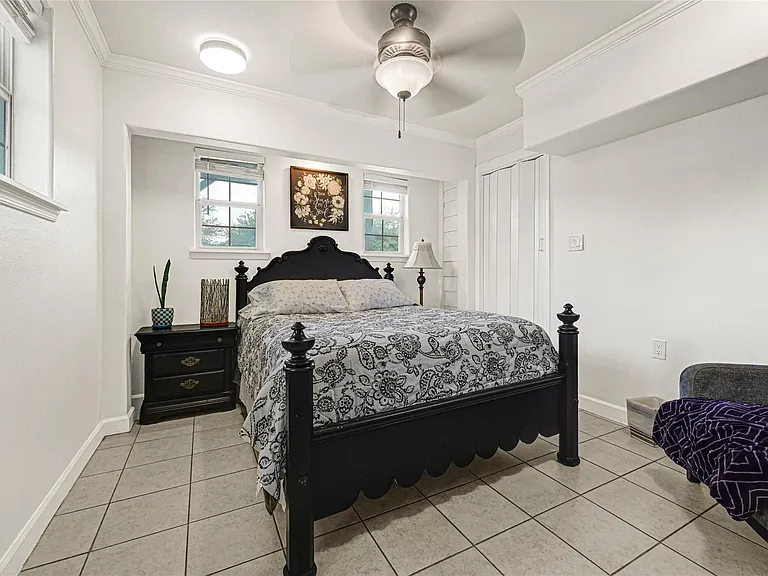 2809 Tooke St #D — Photo 5