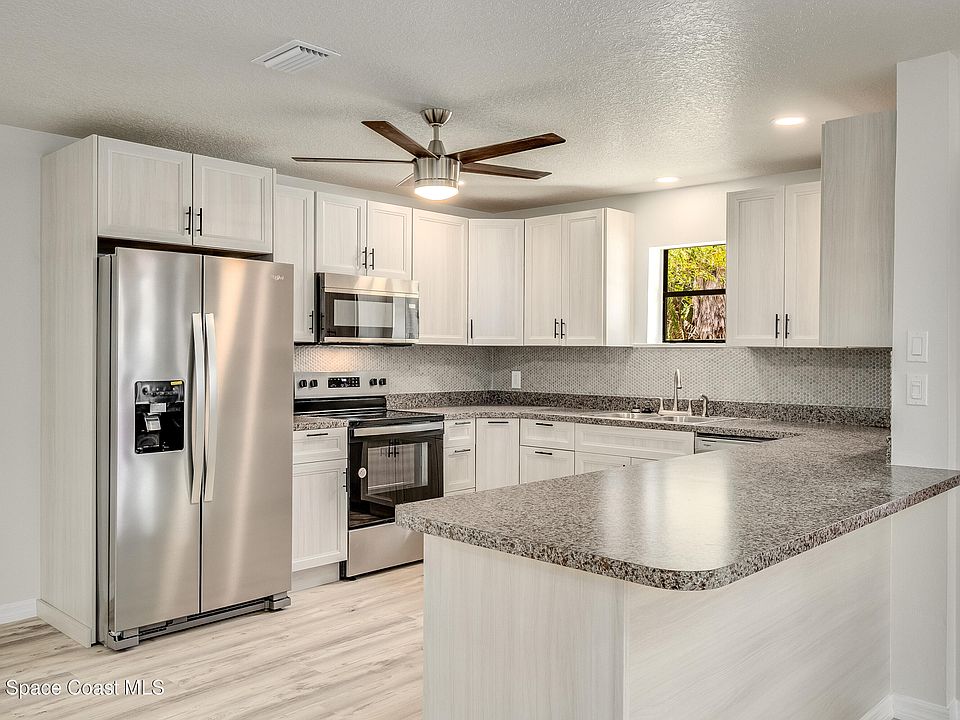 1st image of 1919 Poinsetta Blvd #1919